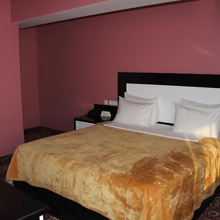 Erebuni Hotel Yerevan Bilik gambar