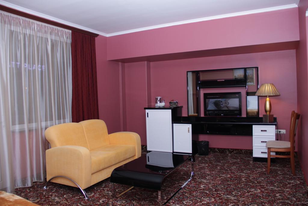 Erebuni Hotel Yerevan Luaran gambar