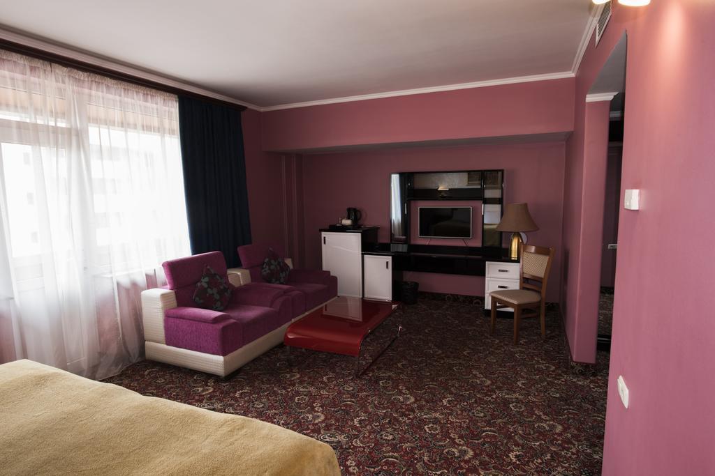 Erebuni Hotel Yerevan Luaran gambar