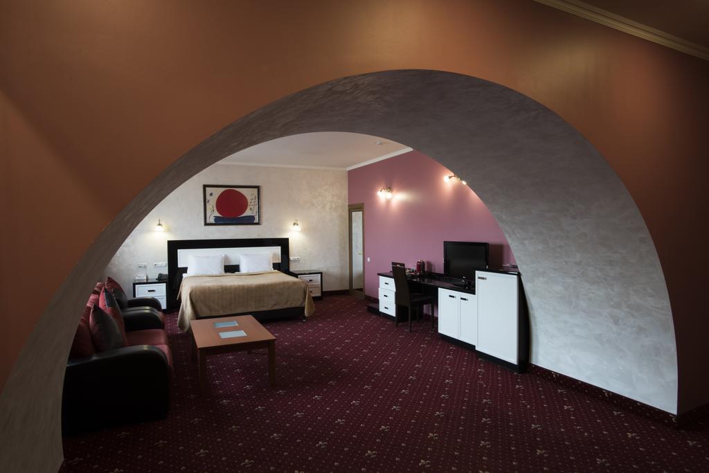 Erebuni Hotel Yerevan Luaran gambar