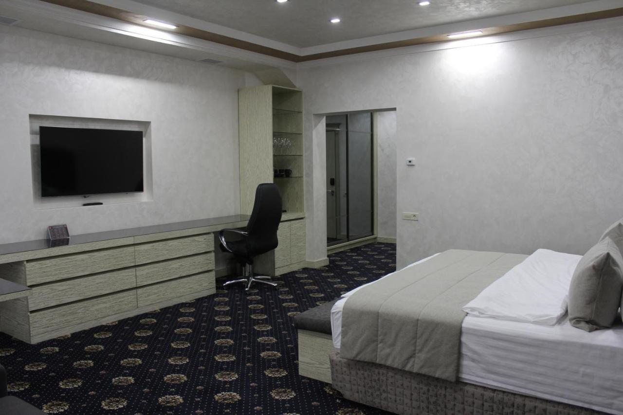 Erebuni Hotel Yerevan Luaran gambar