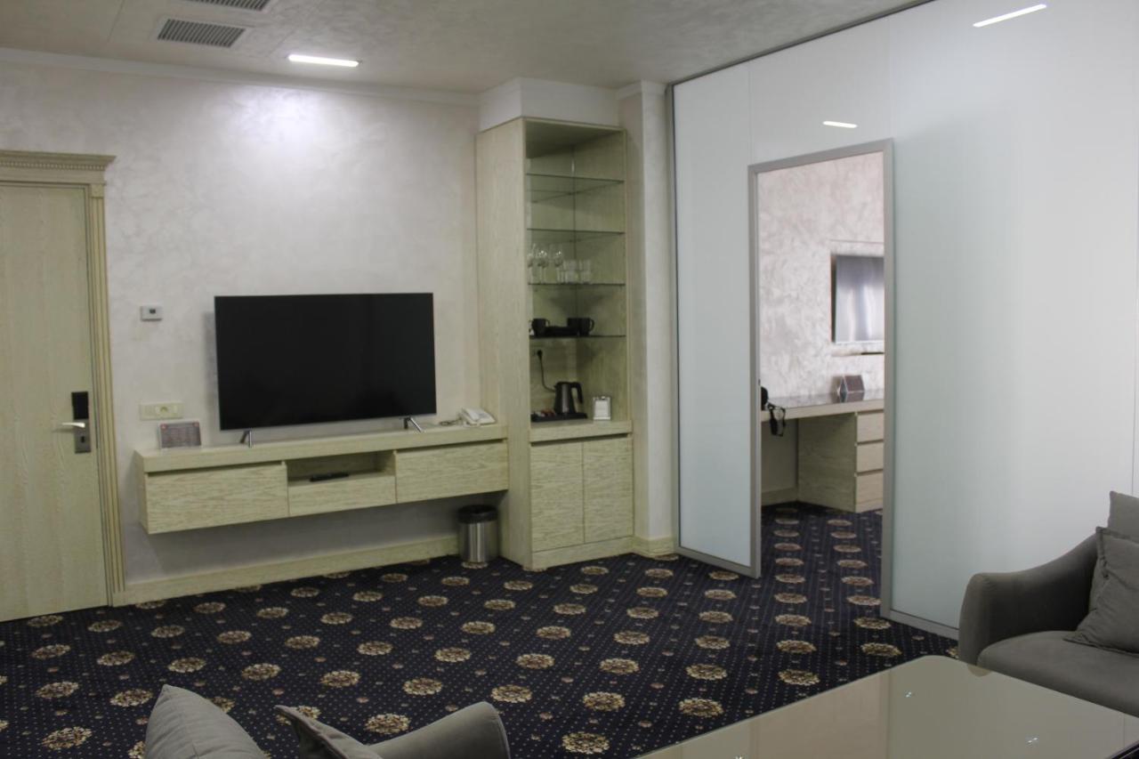 Erebuni Hotel Yerevan Luaran gambar